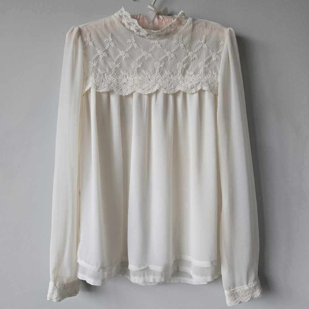Chic Lace Detail Cream Blouse